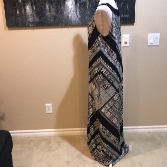 Sandra Darren Black/Gray Chevron Design Sequin Mesh Neckline Maxi Dress-16 - Picture 2 of 12